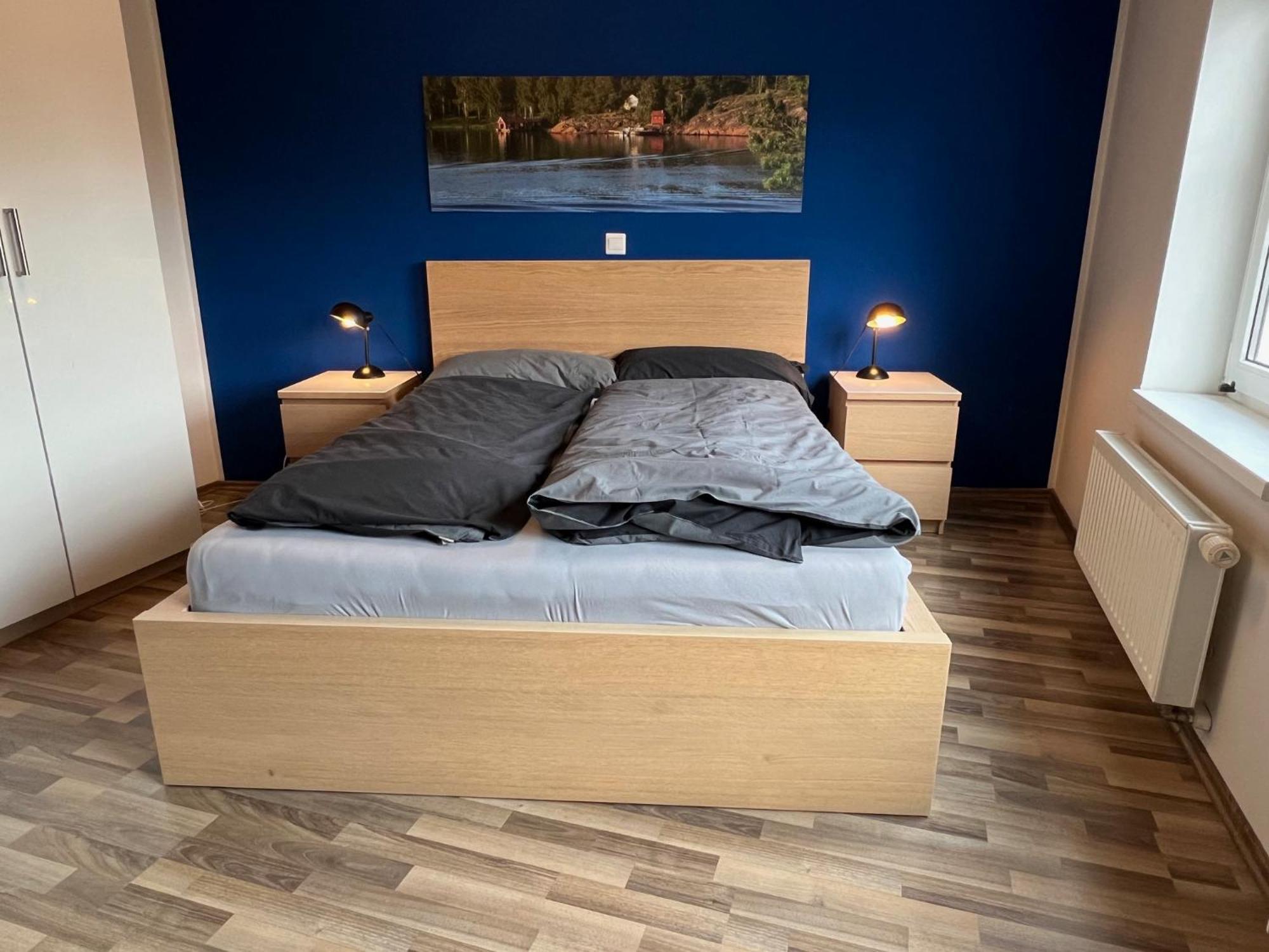 Grosszuegige, Zentrale Ferienwohnung In Leer Exteriör bild